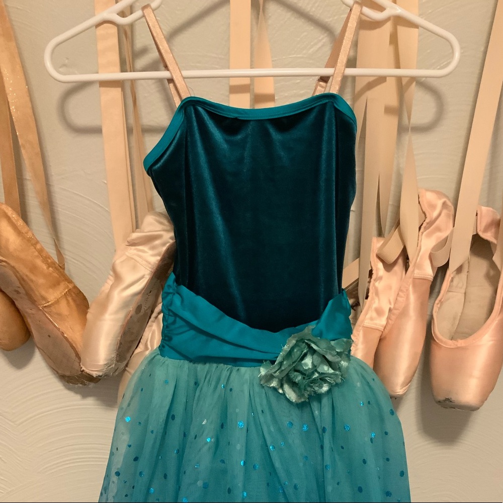 Theatricals ballet costume. Size child large.